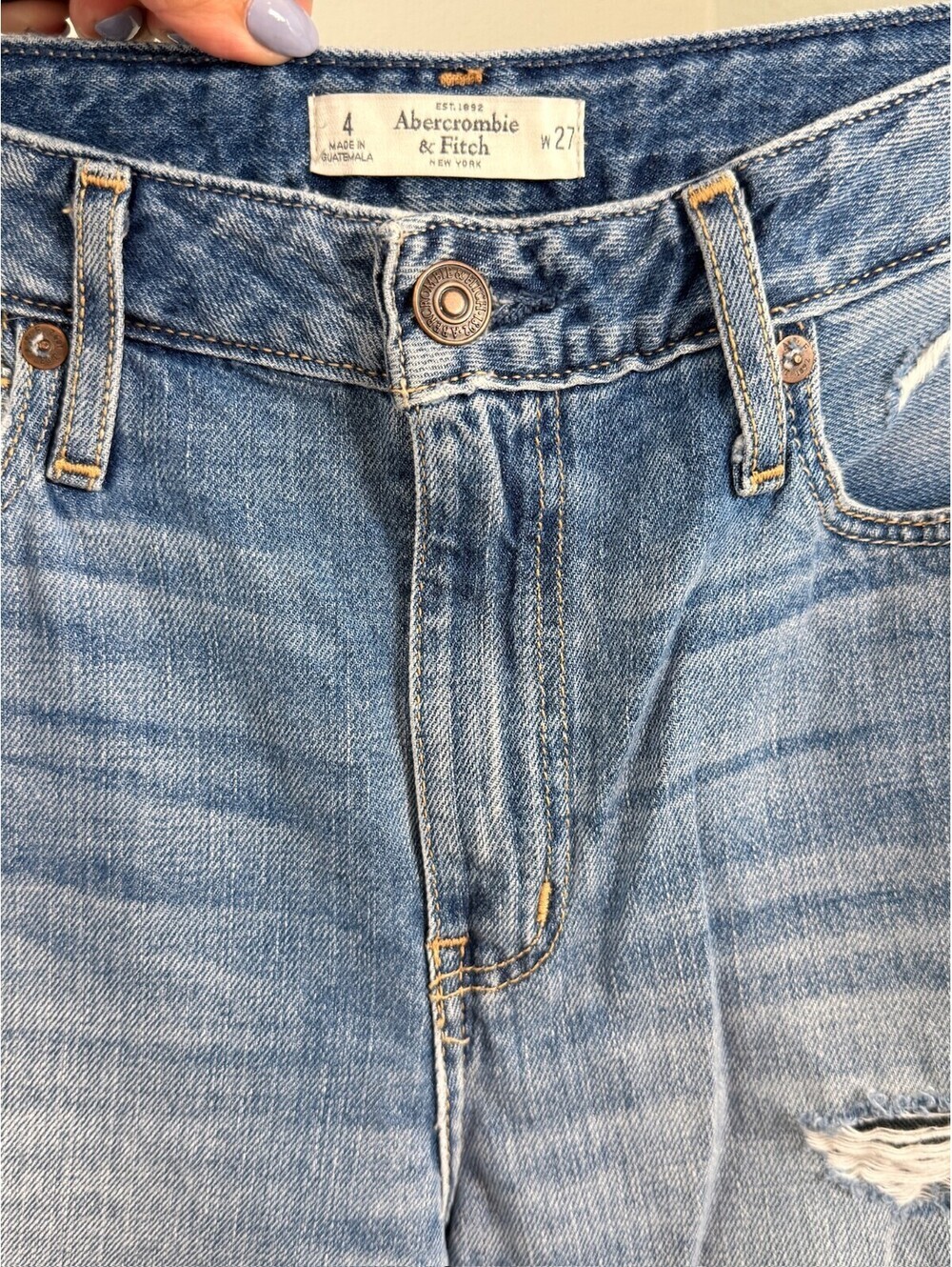 Abercrombie & Fitch Distressed Mom Jeans - Women's 27 NWOT - Picture 4 of 6